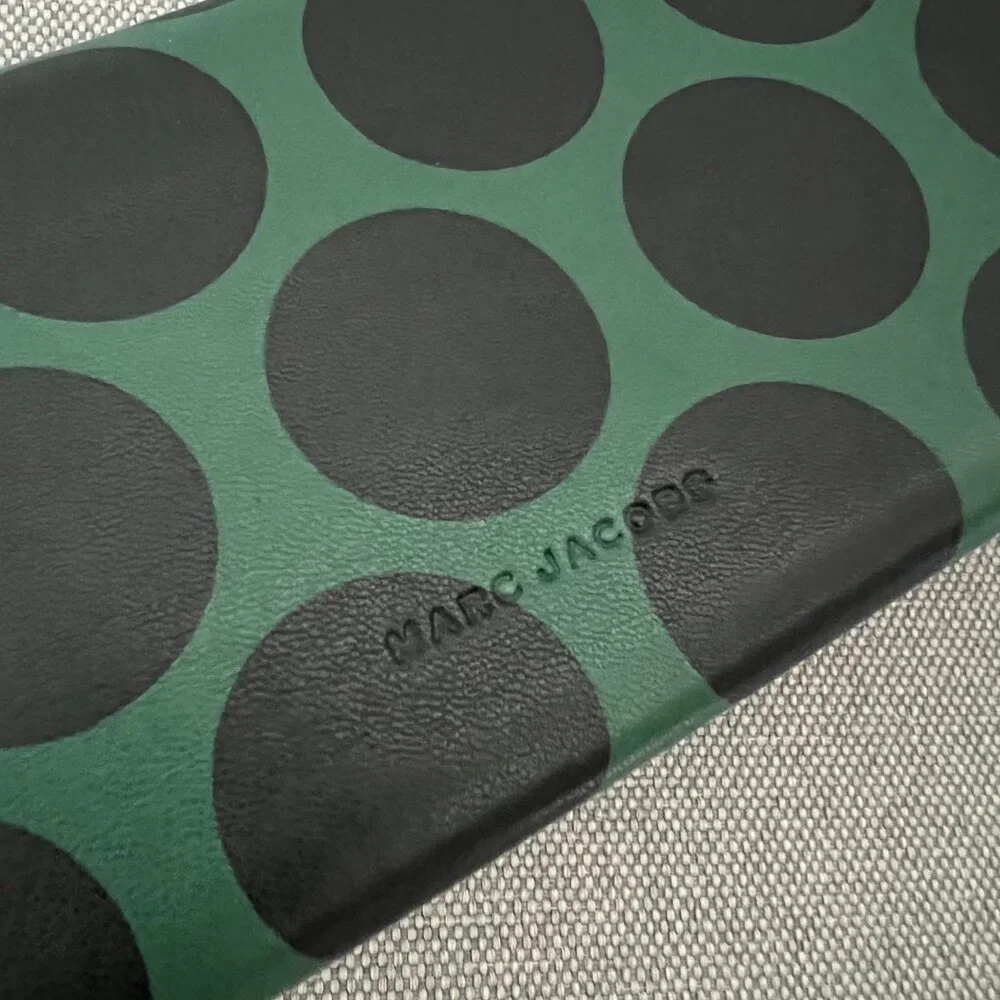 MARC JACOBS Green/Black Polka Dot Wallet Lambskin RARE Runway 2011 - Picture 7 of 7
